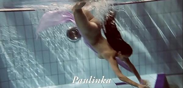 Paulinka underwater swimming babe